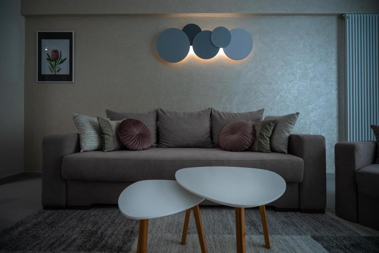 Moonlight Mamaia Apartments Экстерьер фото